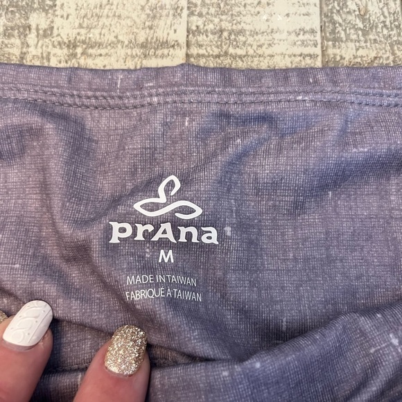 PRANA Women’s Leggings size: Medium - Picture 3 of 9